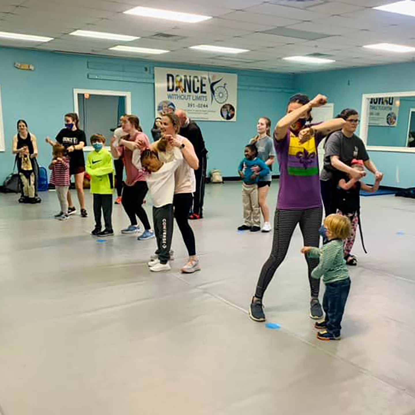 Dance class at Mobile studio